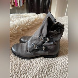A.S 98 size 37 / 6.5 black leather distressed bootie